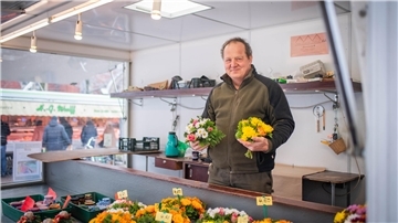 Verkauft auf dem Wochenmarkt in Lehe: Gärtner Uwe Ablaß