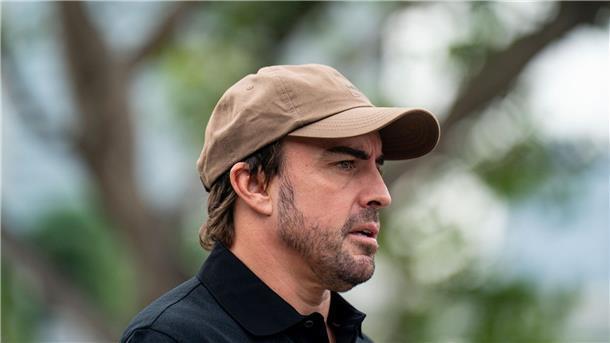 Alonso fliegt tausende Kilometer zu Behandlung nach Europa Er reiste zwischen den Rennen in Mexiko und Brasilien nach Europa, um sich dort behandeln zu lassen.