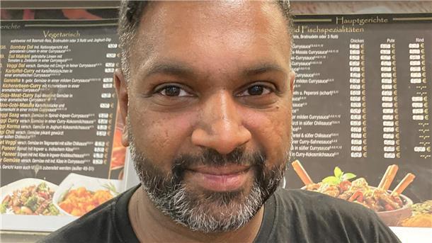 Er will Ende Juli in Schiffdorf ein Restaurant eröffnen: Neranjan Santhahumaran, der Betreiber des „Kitchen King“.