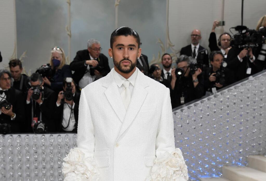 Er wolle sich nicht über seine Heterosexualität definieren lassen, sagt Bad Bunny. (Archivbild)
