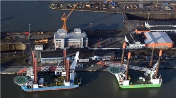 Erhält einen größeren Sanierungsauftrag: die Bremerhavener Lloyd Werft.
