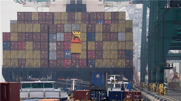 3600 Kilo Kokain im Hafen von Vlissingen gefunden Ermittler beobachten, dass Kokain mehr über kleinere Häfen nach Europa geschmuggelt wird. Vermutlich um schärferen Kontrollen in größeren Häfen zu entgehen.