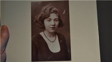 Erna Cohn hat den Holocaust überlebt. Ihr Leben ist Teil der Ausstellung in der Cohn-Scheune.