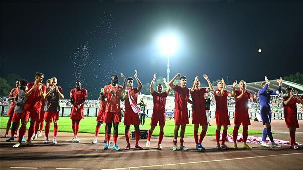 Goretzka-Frust und Müller-Lust - „Haben keinen Geldscheißer“ Erstes Pflichtspiel, erster Sieg: Der FC Bayern gewinnt in Ulm.