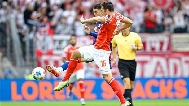 Mainz-Trainer gesteht: Habe noch nie so früh gewechselt Erwischte nicht seinen besten Tag: Der Mainzer Stefan Bell.