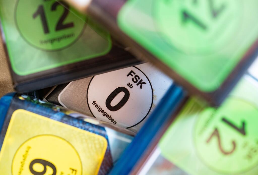 Es gibt fünf Stufen der Altersfreigabe: ab 0 Jahren, ab 6, 12 oder 16 Jahren sowie keine Jugendfreigabe (FSK ab 18). (Symbolbild)