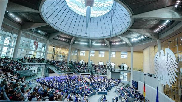 „Üble Nachrede“: Merz wehrt sich gegen Weidels Lügen-Vorwurf Es ist die erste Generaldebatte im Bundestag seit dem Regierungswechsel.