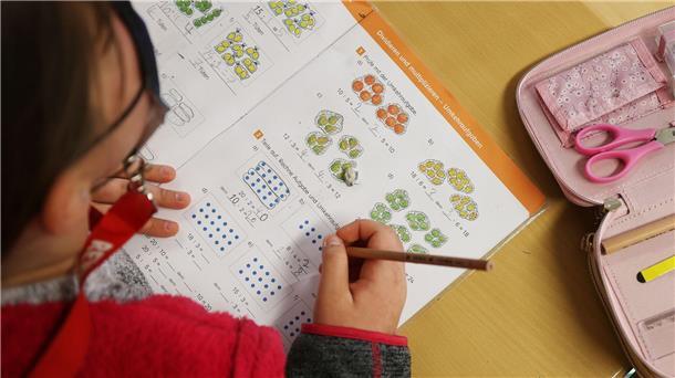Mathe-Unterricht für alle Es ist wichtig, dass alle Kinder in der Schule gleich gefördert werden.
