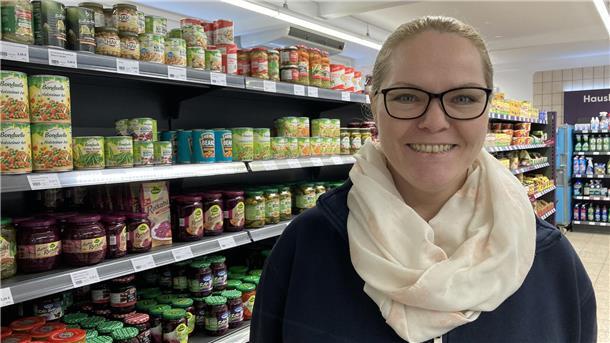 Vier Monate Tante Enso in Sellstedt: So läuft der Laden Etwa 800 Sellstedter haben sich bisher eine Kundenkarte geholt. „Eine gute Bilanz“, findet Enso-Filialleiterin Fay Disse.