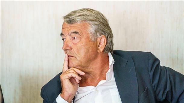 Sommermärchen-Prozess: Verfahren gegen Niersbach eingestellt Ex-DFB-Boss Wolfgang Niersbach muss nicht mehr vor Gericht erscheinen.