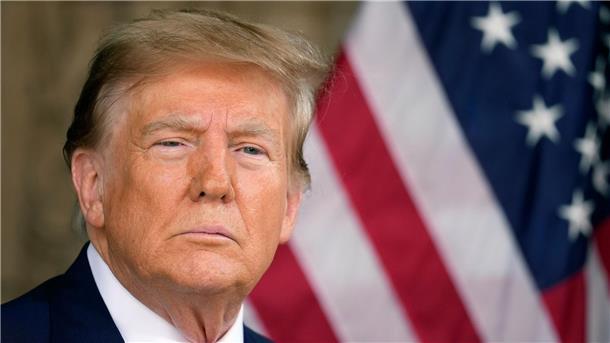 Trump meldet sich nach Nawalnys Tod mit bizarrem Vergleich Ex-US-Präsident Donald Trump hat sich zum Tod von Alexey Nawalny geäußert.
