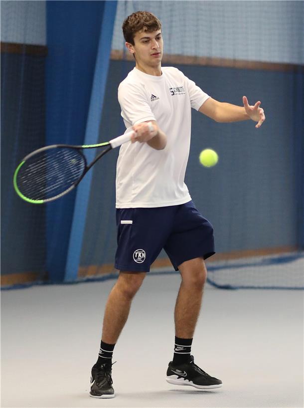 Fabio Jochens spielt Tennis für den TK Nordenham