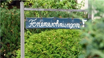 Ferienwohnungen sollten ab Ostern wieder vermietet werden dürfen, fordert der Verband der Privatvermieter.