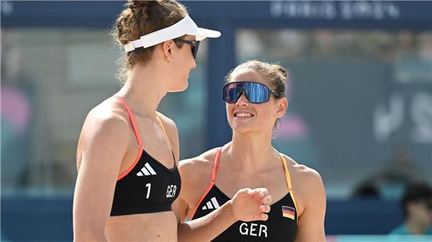 Beach-Volleyball: Müller/Tillmann auf Platz zwei in Hamburg Finalniederlage: Svenja Müller (l) und Cinja Tillmann verloren in Hamburg gegen Tanja Hüberli und Nina Brunner aus der Schweiz.