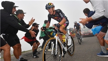 Florian Lipowitz liegt vor der Schlussetappe bei Paris-Nizza auf dem zweiten. Platz.