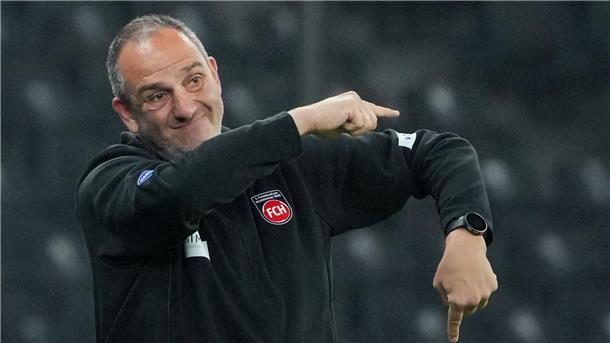 Schmidt wünscht sich „magische Nacht“ gegen Chelsea Frank Schmidt steht mit dem 1. FC Heidenheim gegen den FC Chelsea vor einer Herausforderung.