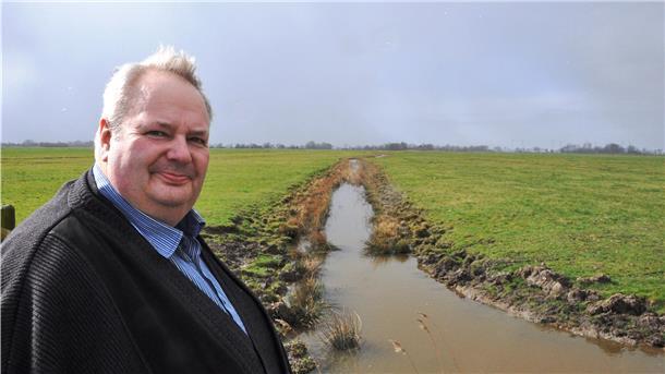Frank Vorwerk, Landwirt in Moorsee bei Nordenham, ist mit 80 Hektar am Wiesenvogelschutzprogramm beteiligt.