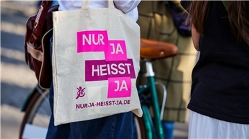 Einwilligung zu Sex kommt in Frankreich ins Gesetz Frankreichs Senat hat für eine Änderung des Strafrechts gestimmt. (Archivbild)