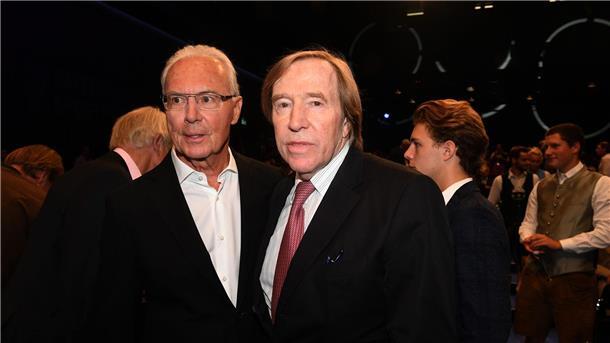 Beckenbauer fragte Netzer nach Nahtod-Erfahrungen Franz Beckenbauer (l) erkundigte sich bei Günter Netzer über Nahtod-Erfahrungen.