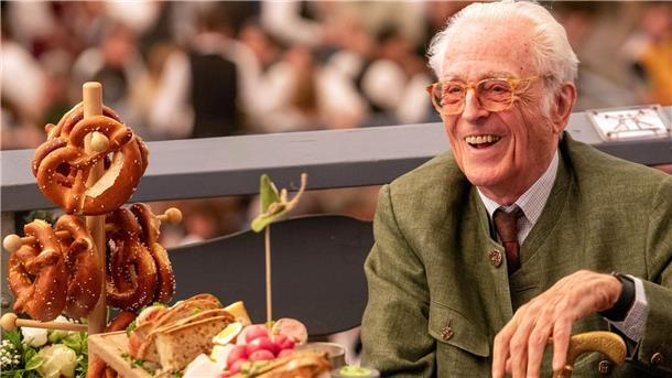 Söder lobt in Lederhose: Wiesn „einfach besser“ als Berlin Franz Herzog von Bayern genießt die Wiesn-Stimmung.