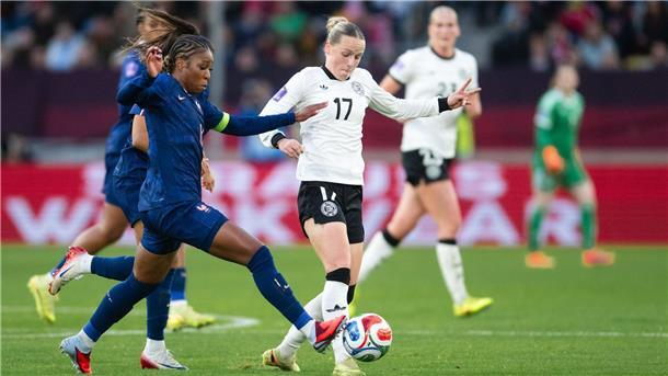 DFB-Talente Kett und Co.: Wücks junge Wilde wirbeln Franziska Kett (Mitte) zeigte einen starken Auftritt gegen Frankreich.