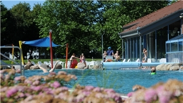 Freibadwetter gibt es auch im norddeutschen Sommer immer häufiger.
