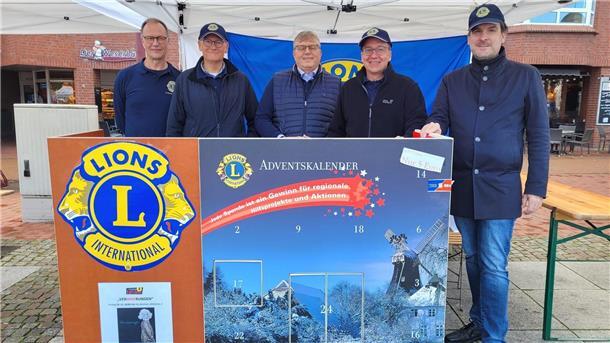 Wesermarsch: Hier bekommt man bald den Lions-Adventskalender Fünf Männer hinter einem Kalender