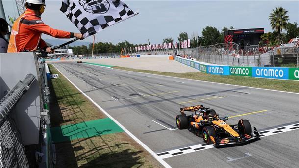 Verstappens später Rettungsversuch nach dem Kontrollverlust Fünfter Sieg für Piastri im neunten Rennen.