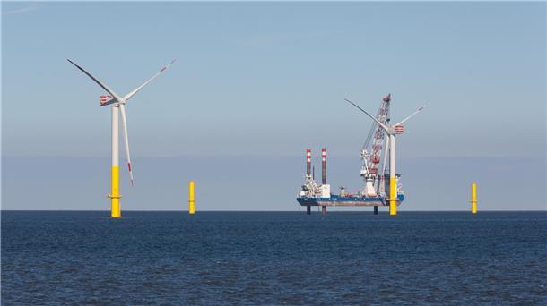 Für den Ausbau der Offshore-Windenergie braucht Bremerhaven dringend einen Hafen an der Weser, so Oberbürgermeister Melf Grantz.