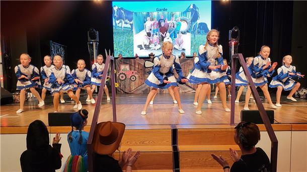 Ellwürder Kinderkarneval in der Nordenhamer Stadthalle Friedeburg