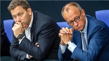 Für die Spitzen der schwarz-roten Koalition ist die Vertagung eine Schlappe.