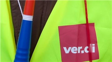 Für Proteste ist eigentlich die Gewerkschaft Verdi zuständig. Nun richtet sich der Unmut der Hafenarbeiter in Form einer Online-Petition gegen die Gewerkschaft.