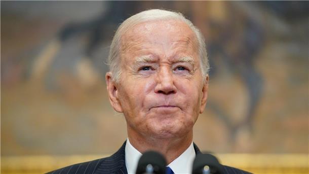 Biden zu Geheimunterlagen-Affäre befragt Für US-Präsident Joe Biden ist der Fall politisch äußerst heikel, denn mit einem ähnlichen Fall sorgte sein republikanischer Vorgänger Donald Trump für einen Skandal.