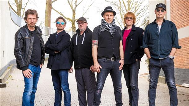 Fury in the Slaughterhouse wollen Mut machen Fury in the Slaughterhouse mit Rainer Schumann (l-r), Christian Decker, Gero Drnek, Thorsten Wingenfelder, Christof Stein-Schneider und Kai Wingenfelder.