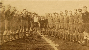 Zwei Fußballmannschaften
