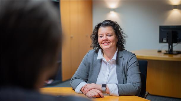 Gehälter-Check: So viel verdient Ihr Bürgermeister Im Porträt: Gabi Kasten, Bürgermeisterin der Stadt Geestland.