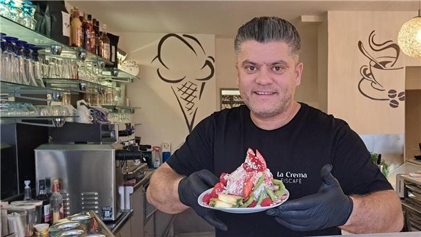 La Crema eröffnet in Hagen: Spaghetti-Eis ohne Ende Burim Feka hat das Eiscafé am Amtsplatz in Hagen wiederbelebt.