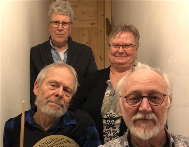Geben am 31. März in Nordenham ein Konzert (vorne, von links) Detlef Extra und Erwin Möckel sowie (hinten, von links): Rainer Fellensiek und Anneliese Dauelsberg.