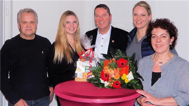 Geehrte und Neu-Gewählte des TSV Sievern