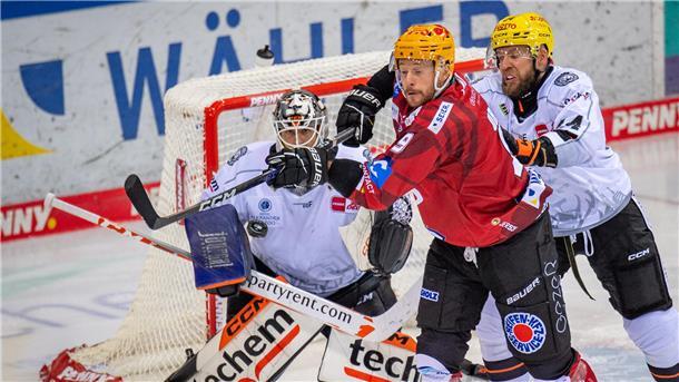 Gegen Frankfurt hat es nicht geklappt. Kapitän Jan Urbas und die Pinguins verloren 0:4 - hatten aber mehr erneut mehr Schüsse als der Gegner.