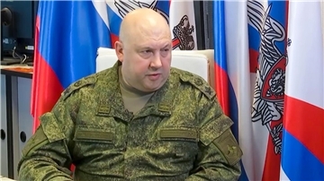 General Surowikin wurde seit der Meuterei Ende Juni nicht mehr gesehen. Er war nach britischer Einschätzung für Wagner-Chef Jewgeni Prigoschin ein Verbindungsmann mit dem russischen Verteidigungsministerium.