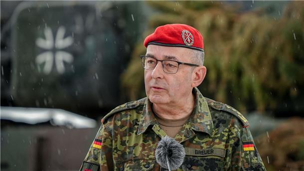 Nato beendet größtes Manöver seit 80er Jahren Generalinspekteur Carsten Breuer hat zum Abschluss des Quadriga-Manövers in Litauen eine positive Bilanz gezogen.
