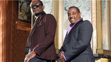 George Brown (l) und Robert Bell von  Kool & The Gang.