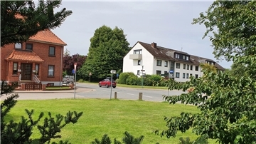 Gerät immer mehr als Treff- und Veranstaltungsort in den Blickpunkt: die zentral gelegene, gemeindeeigene Wiese an der Poststraße/Ecke Osterbüttel, genannt „Osterwiese.