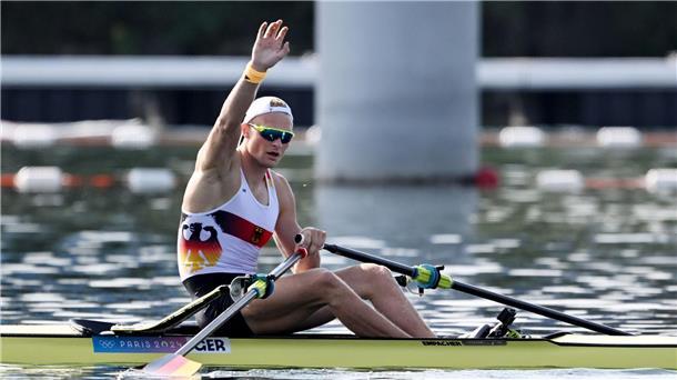 Geschafft: Oliver Zeidler steht m Halbfinale der olympischen Ruderregatta.