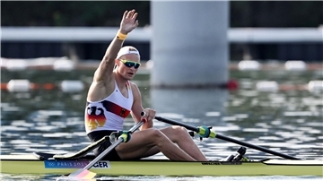 Geschafft: Oliver Zeidler steht m Halbfinale der olympischen Ruderregatta.