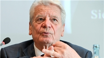 „Gewalt nützt ihm, Krieg nützt ihm“, sagt Joachim Gauck, Bundespräsident a.D., über Kremlchef Wladimir Putin.