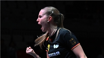 Erfolgreicher EM-Start für deutsche Tischtennis-Teams Gewinnt ihr erstes Spiel bei der Team-EM: Tischtennis-Star Annett Kaufmann. (Archivbild)