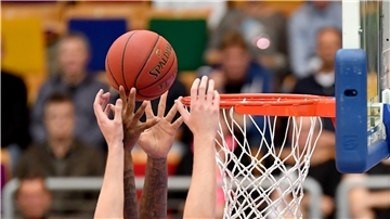 Gibt es in der nächsten Saison wieder Erstliga-Basketball in Bremerhaven zu sehen? Sportlich haben sich die Eisbären als Vizemeister der ProA das Aufstiegsrecht erkämpft.