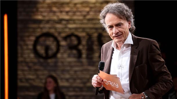 Menschen und ihre Geschichten: 50 Jahre „3nach9“ Giovanni di Lorenzo moderiert die Talkshow „3nach9“ seit 35 Jahren und hat bisher keine einzige Sendung verpasst.